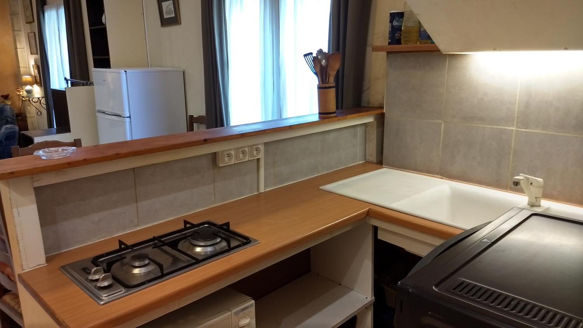 סומור Logement Tranquille Et Frais Proche Gare Au Rdc מראה חיצוני תמונה